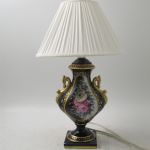 525 7437 TABLE LAMP